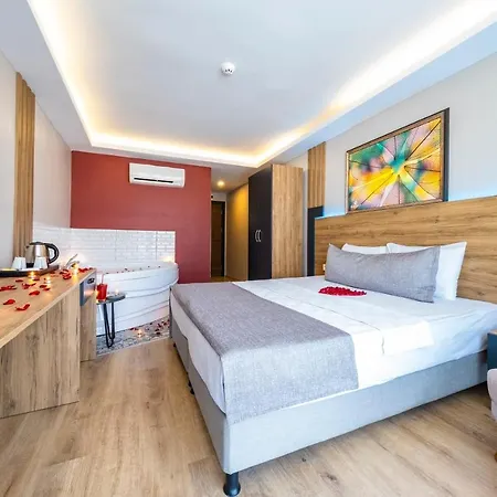 Rush Hotel 3*