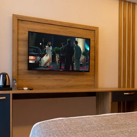 Rush Hotel 3*