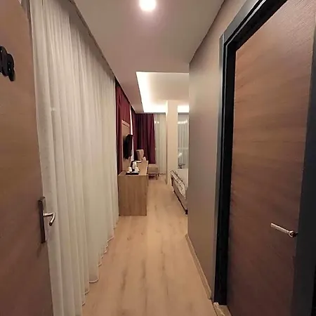 Rush Hotel