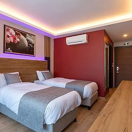 Rush Hotel