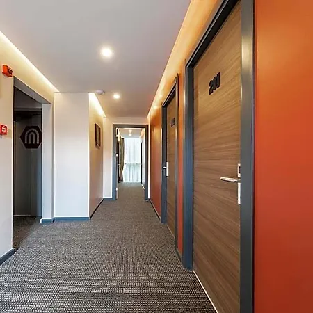Rush Hotel