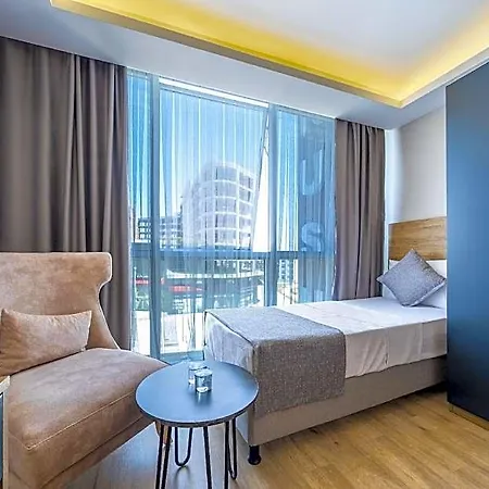Rush Hotel 3*