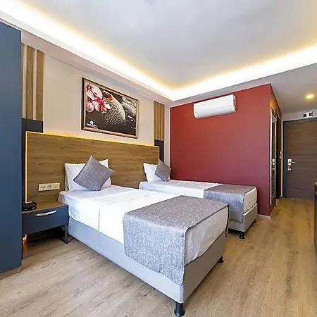 Hotel Rush