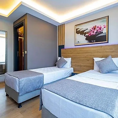 Hotel Rush