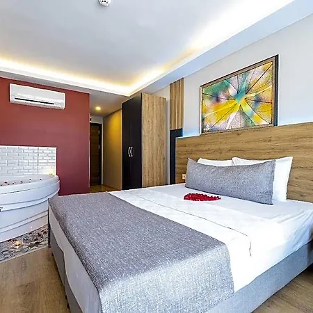 Rush 3* Estambul