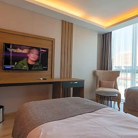 Rush Hotel