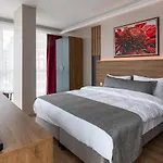 Rush Hotel 3*