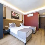 Rush Hotel 3*