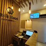 Hotel Rush